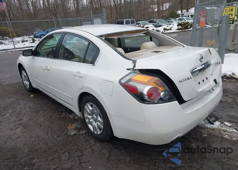 2010 Nissan Altima 2.5 S z USA, uszkodzony, nr VIN 1N4AL2AP8AN424121